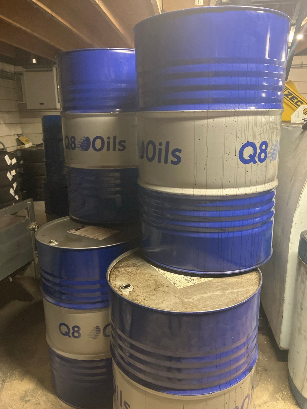 Q8 Olievaten 200L- Gebruikt, Ophalen of Verzenden, Gebruikt