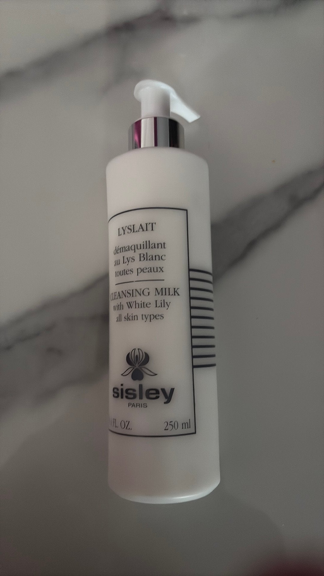 Sisley lyslait cleansing milk nieuw 250ml, Verzenden, Nieuw, Gehele gezicht, Reiniging
