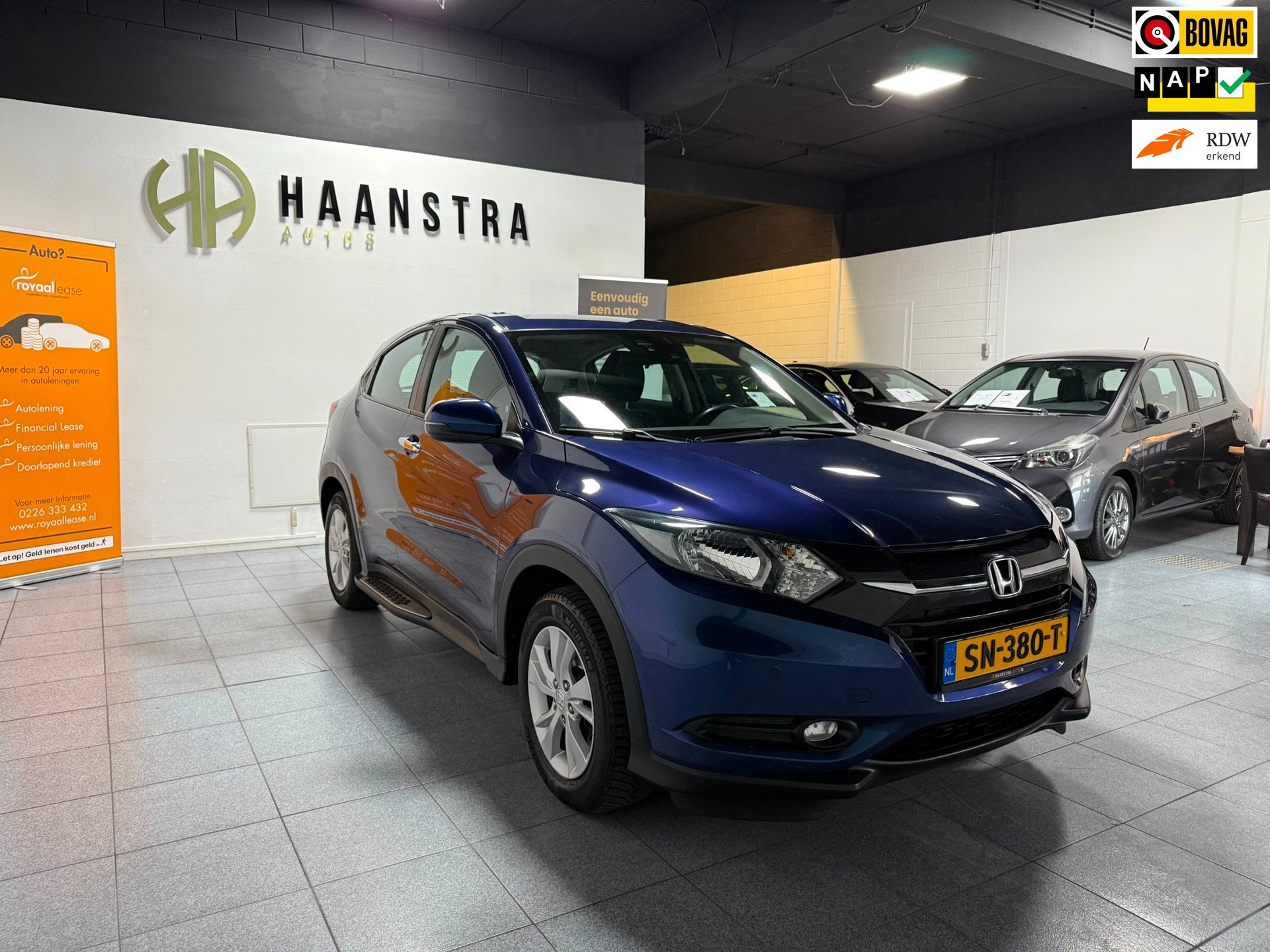 Honda HR-V 1.5 i-VTEC Elegance Autom Navigatie NL Auto! NAP, Auto's, Dealer onderhouden, Stof, Blauw, Origineel Nederlands