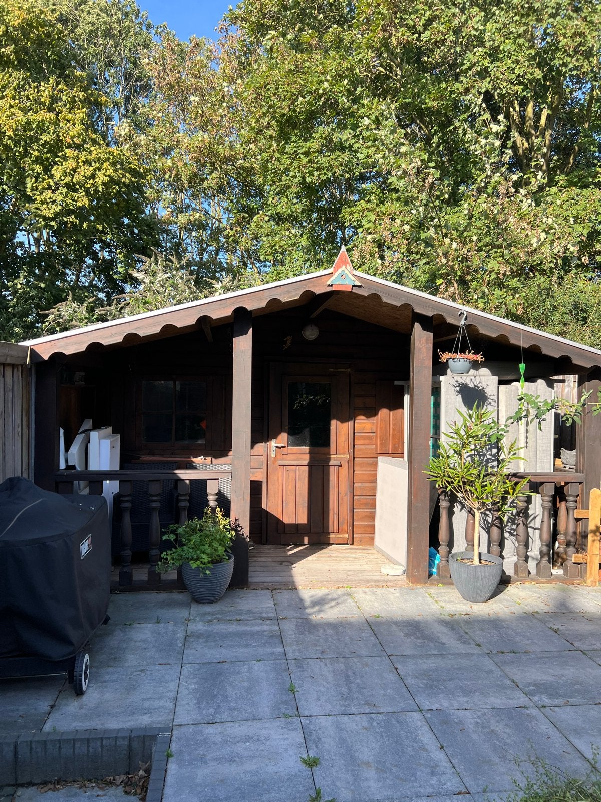 GRATIS AF TE HALEN – Ruime houten blokhut, Tuinhuis, 250 tot 500 cm, Ophalen of Verzenden, 1 raam
