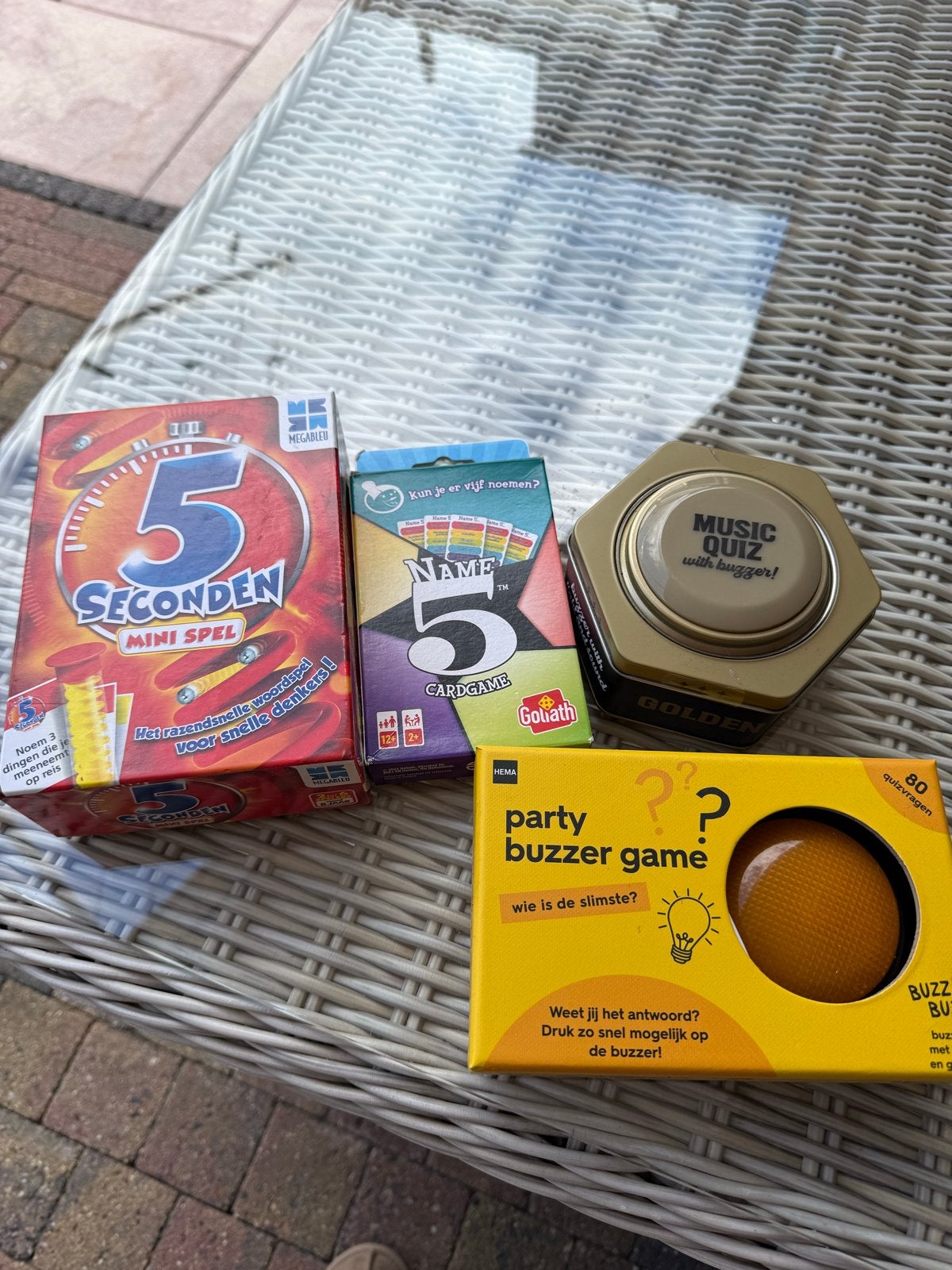 4 leuke gezelschapsspellen, Drie of vier spelers, Ophalen of Verzenden, Zo goed als nieuw
