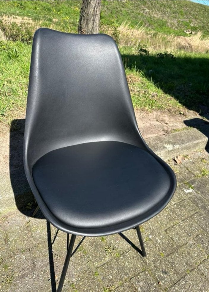5 Zwarte Stoelen, Ophalen, Zo goed als nieuw, Zwart, Vijf, Zes of meer stoelen