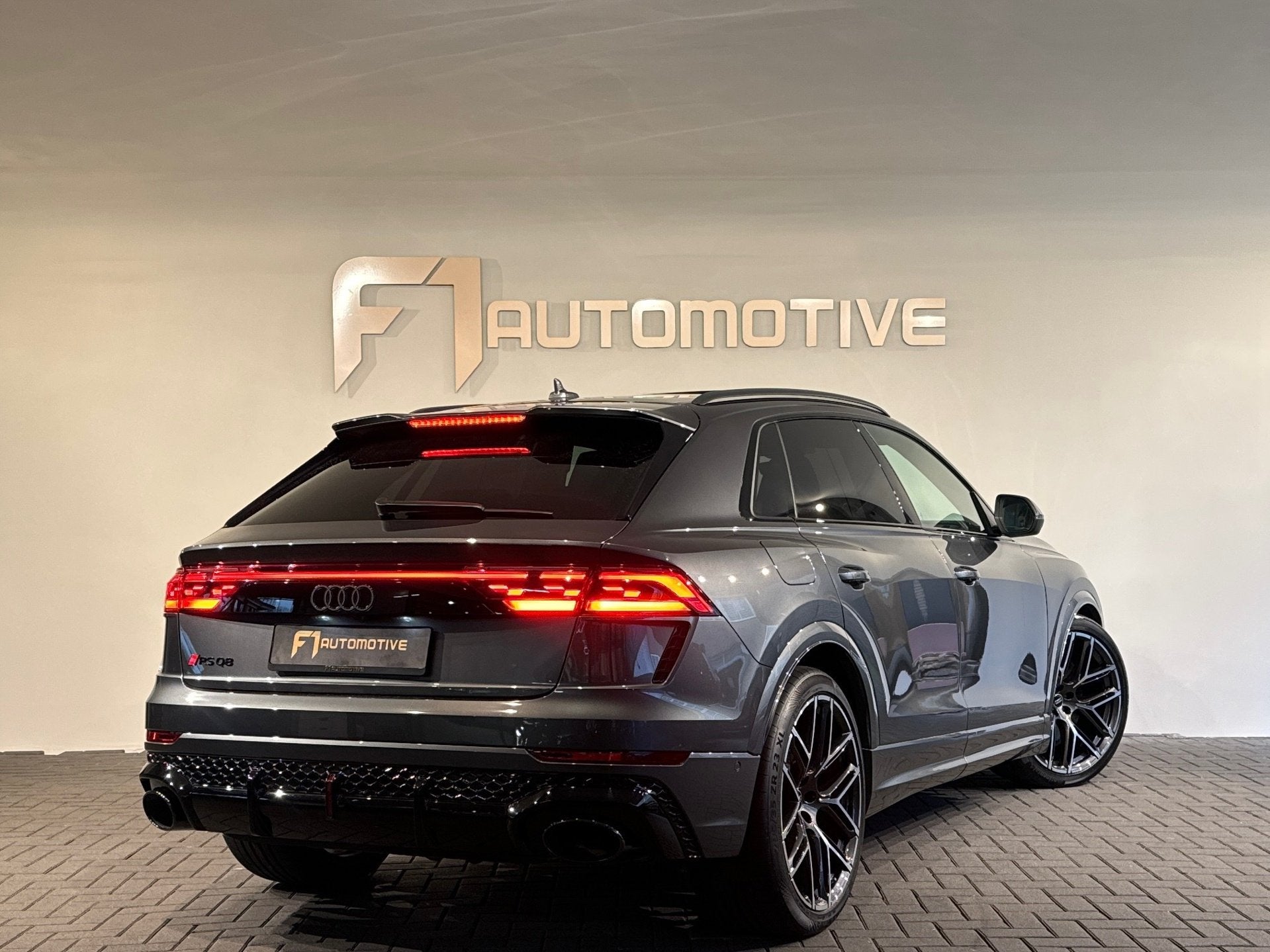 Audi RSQ8 4.0 TFSI quattro Performance Pano|Ceramic|HuD|B&O, Auto's, Gebruikt, Zwart, Leder, Bedrijf