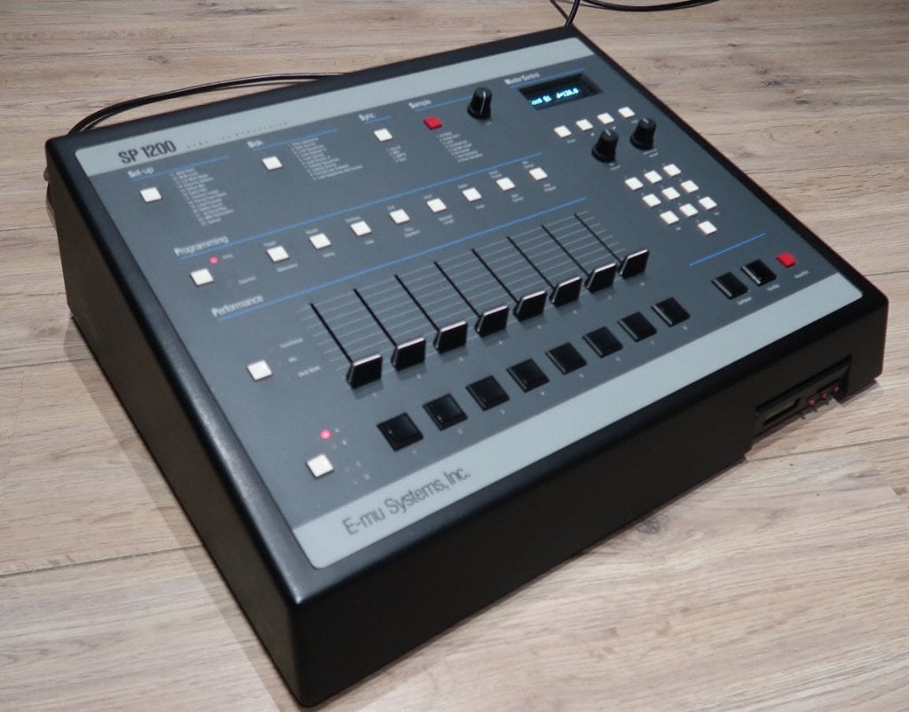 Emu SP1200, Ophalen