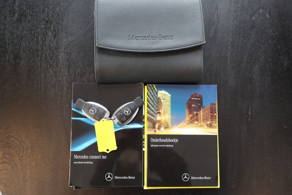 Mercedes-Benz CLA-Klasse 180 Ambition AMG Automaat Navigatie, Gebruikt, Euro 6, 4 cilinders, Alcantara