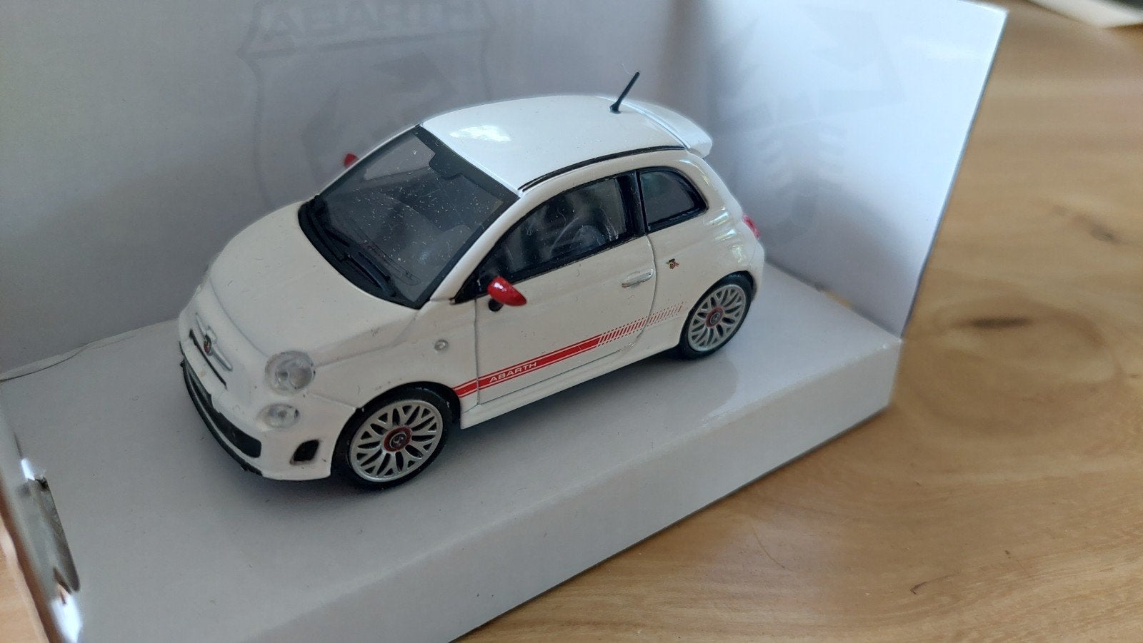 Abarth 500 Motorama 1:43 modelauto - Zo goed als nieuw, Verzenden, Zo goed als nieuw, Auto, Overige merken