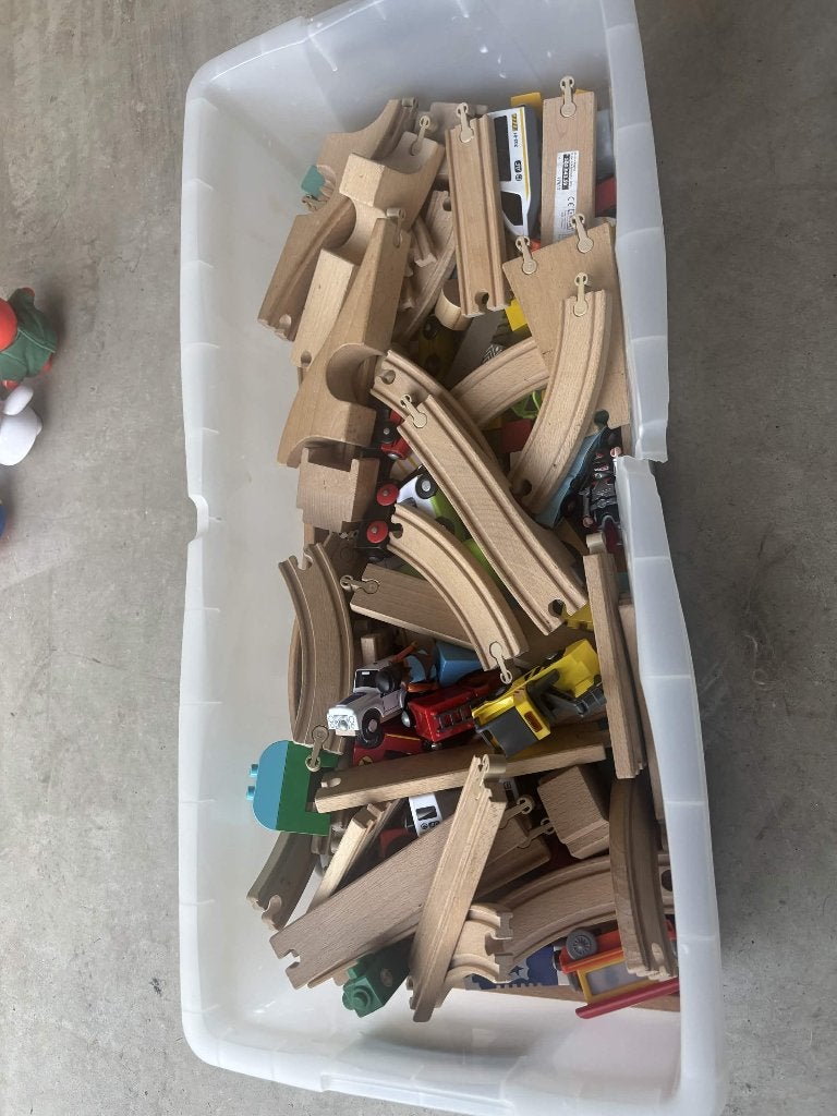 Grote bak houten treinbaan – rails en treintjes, Kinderen en Baby's, Ophalen, Gebruikt
