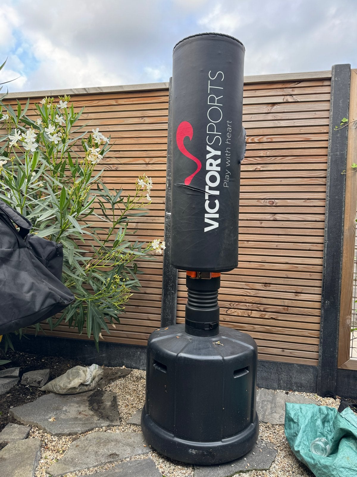 Victory Sports staande bokszak - Gebruikt - €200 nieuwprijs, Sport en Fitness, Ophalen, Gebruikt, Bokszak