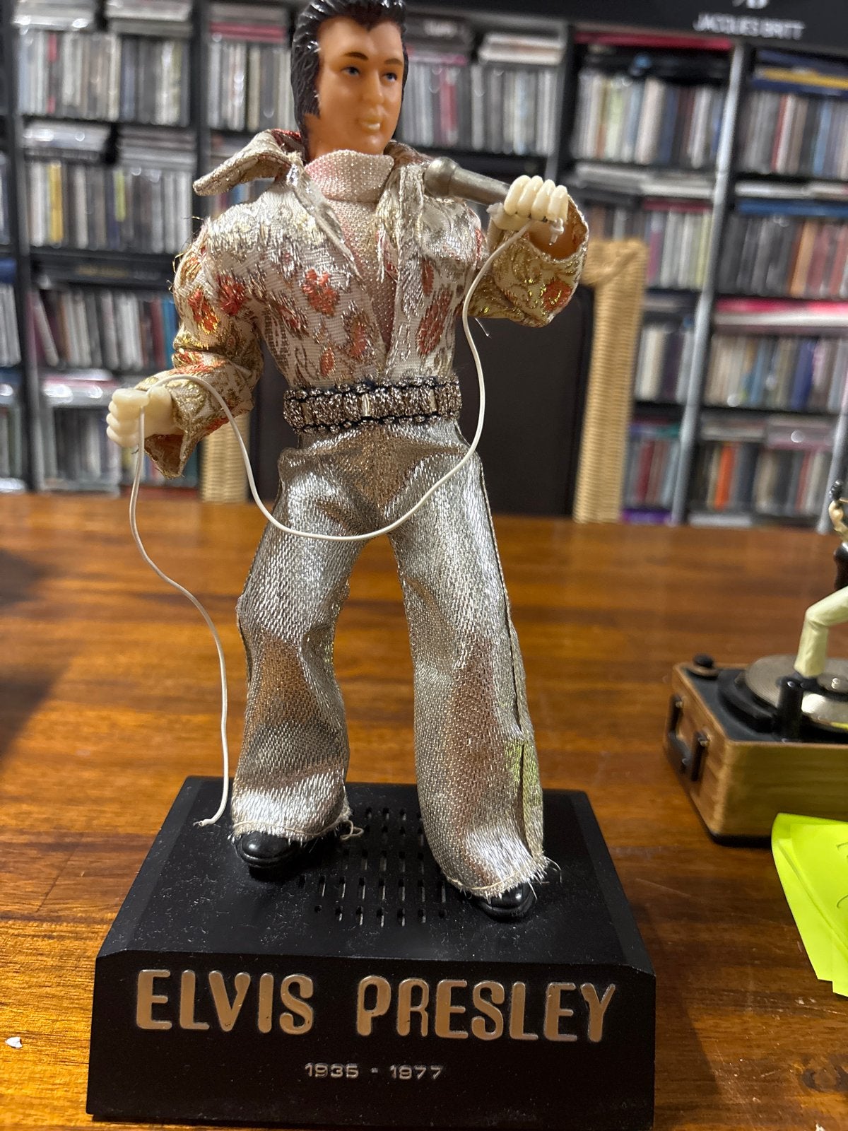 Elvis Presley beeldje radio - Zingt en beweegt, Gebruikt, Ophalen of Verzenden, Ducoso, Ducoso