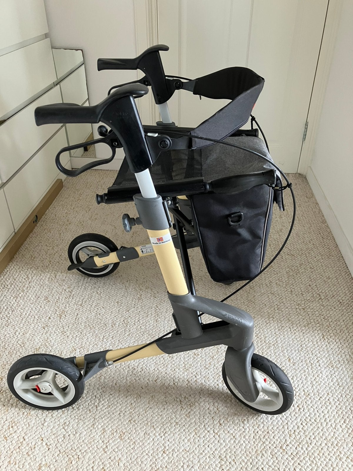 Topro rollator, Ophalen, Opvouwbaar, Zo goed als nieuw