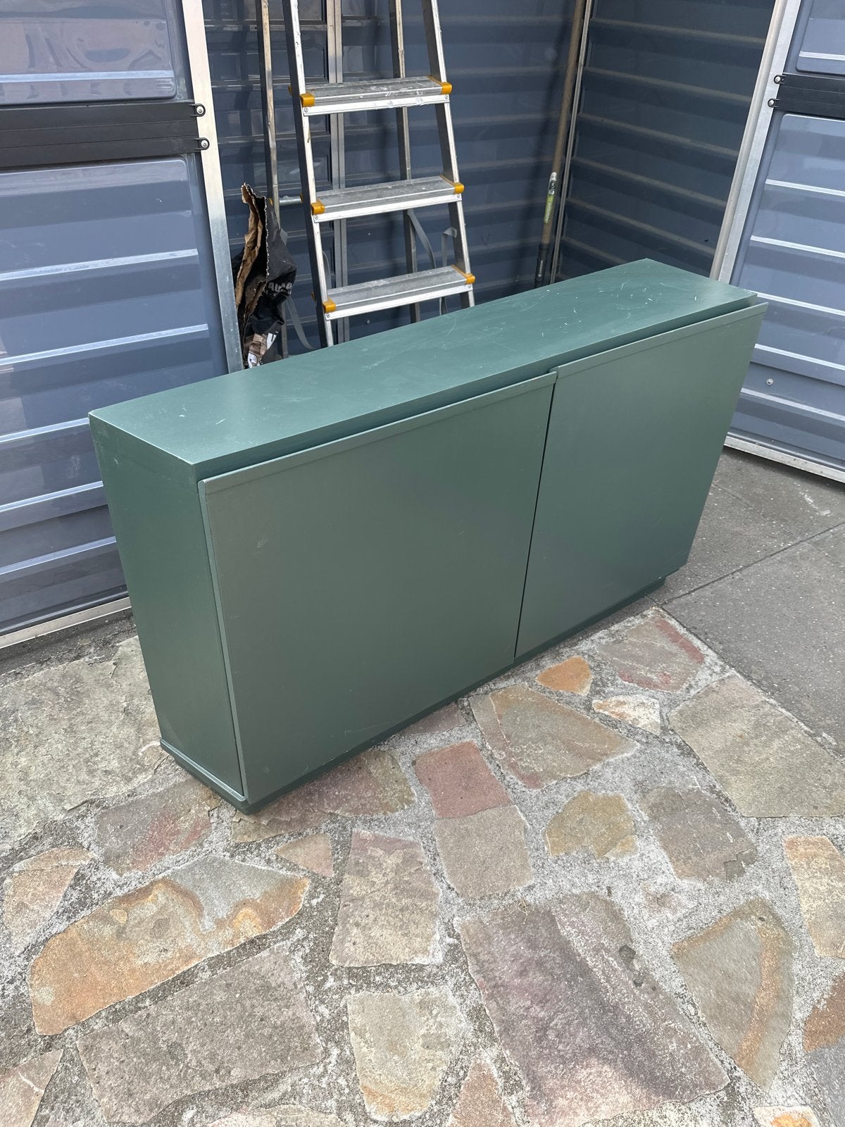Asymmetrisch Groen Kastje voor Smalle Hal, Ophalen, Met plank(en), Gebruikt, 50 tot 100 cm