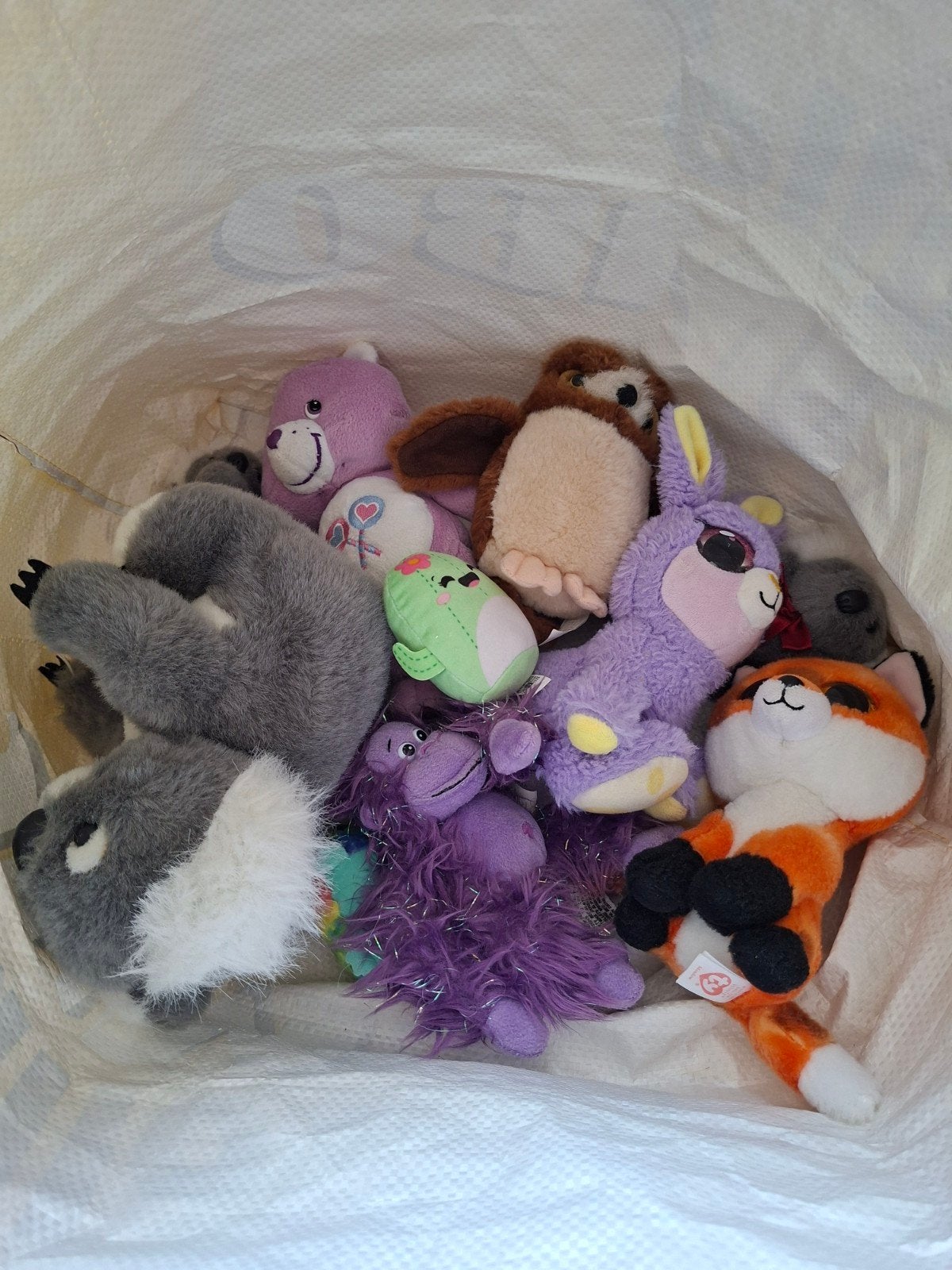 Grote zak met diverse knuffels - zo goed als nieuw, Paars, Overige karakters, Beer, Ophalen of Verzenden
