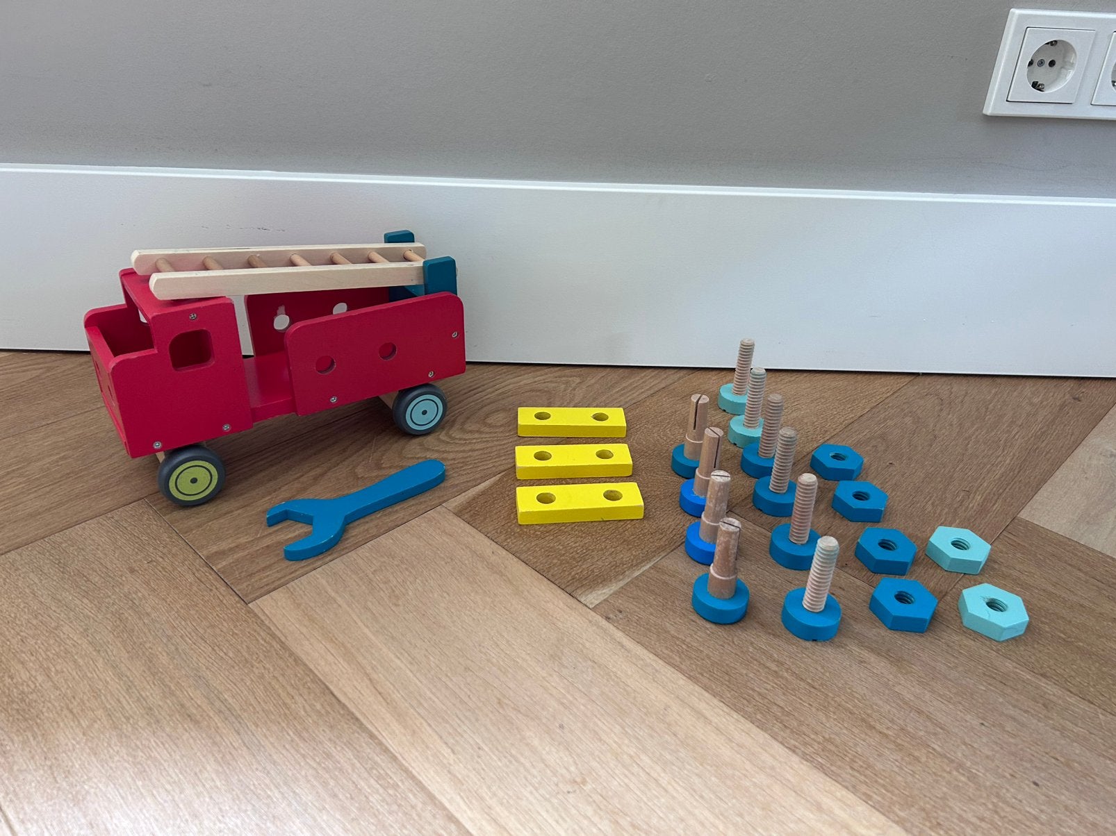 Houten brandweerauto Hema, Ophalen of Verzenden, Zo goed als nieuw