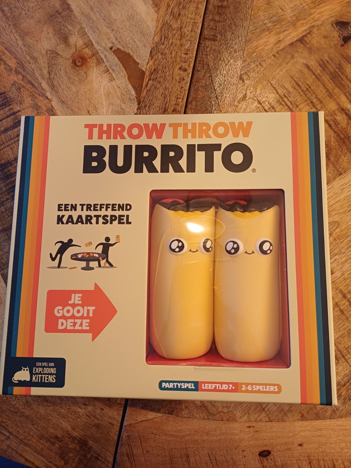Throw Throw Burrito Kaartspel - Zo goed als nieuw, Drie of vier spelers, Ophalen of Verzenden, Zo goed als nieuw, Exploding Kittens