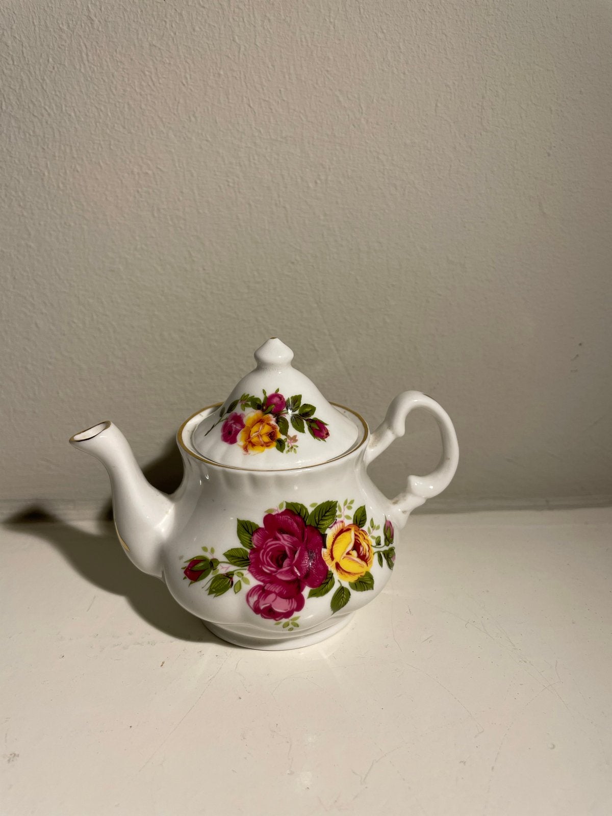 Vintage Staffordshire Theepot - Bloemenpatroon, Antiek en Kunst, Ophalen of Verzenden
