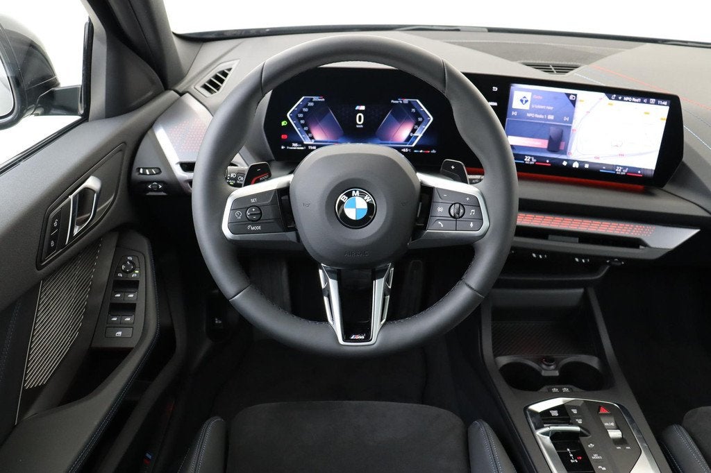 BMW 1-serie 120 M SPORT DESIGN EDITION -PANO.DAK|M-SPORT|PRI, Auto's, BMW, 12 maanden, Zwart, Origineel Nederlands, Bedrijf