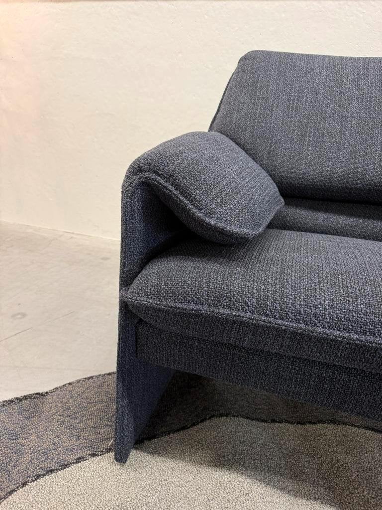Nieuw Leolux Bora Beta 2 zits Bank Migo Bay Stof Blauw 147, Leolux, Info@leolux.nl, 75 tot 100 cm, Ophalen of Verzenden