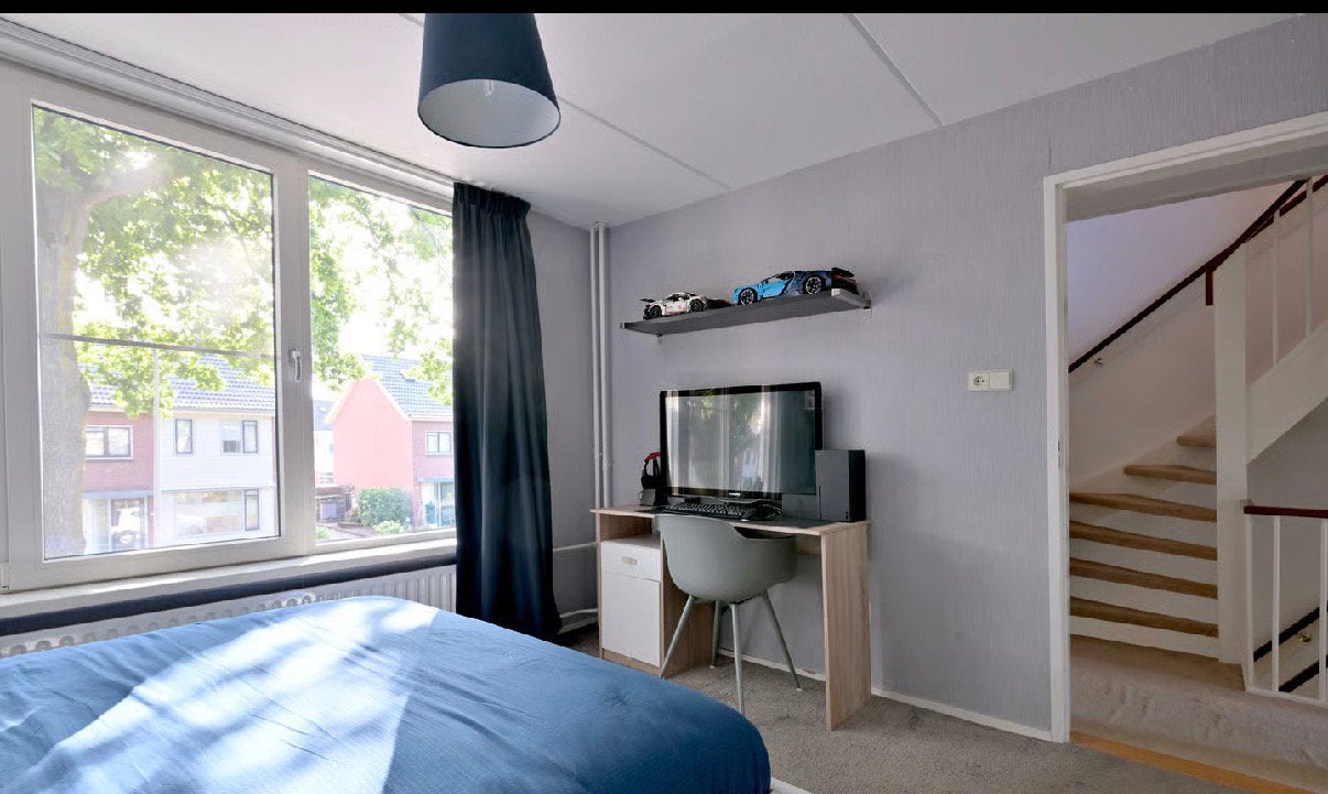 Bureau en kuipstoel, Ophalen, Gebruikt, 50 cm, 125 cm