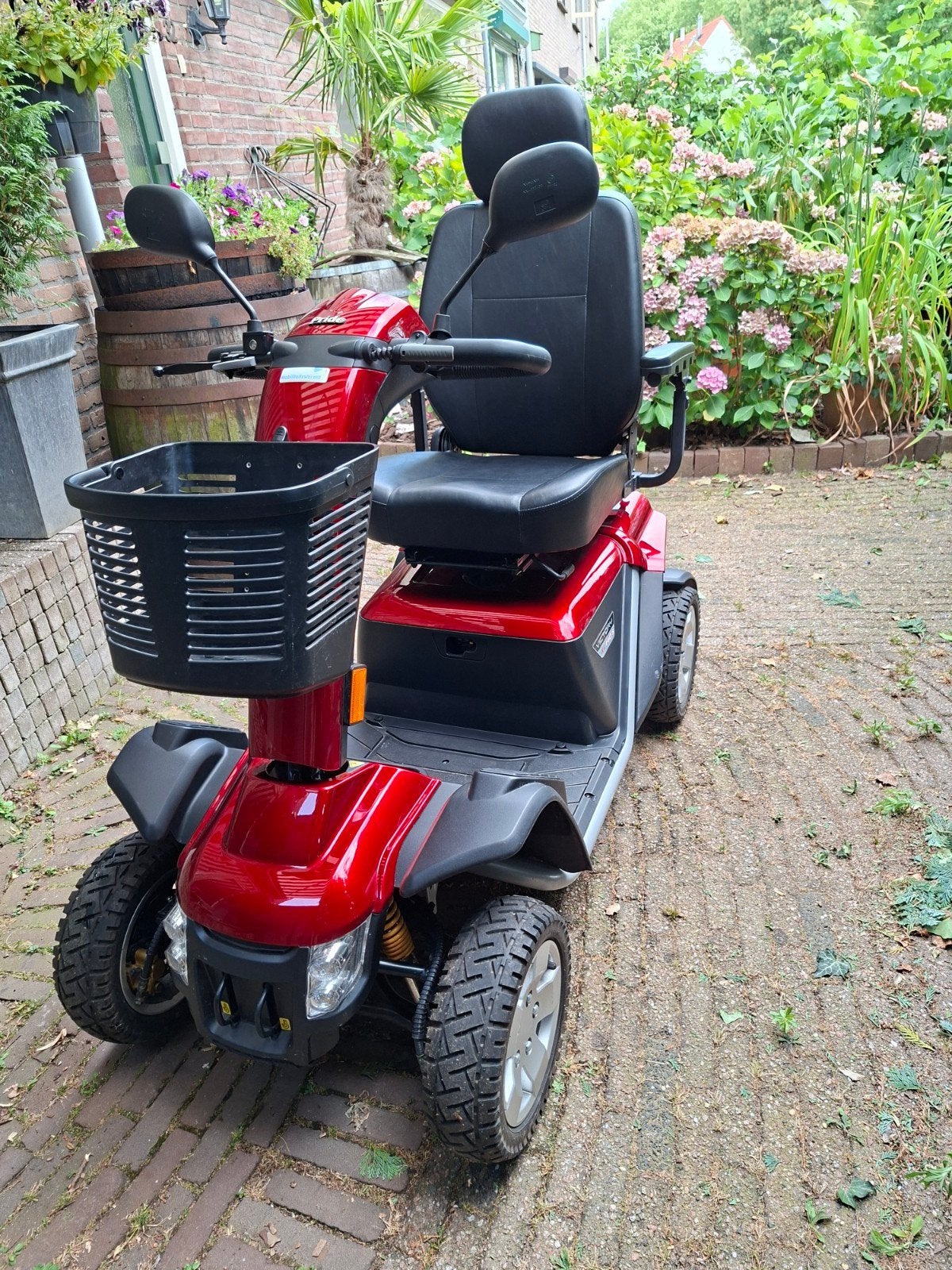 Scootmobiel victorie xl 140 S zo goed als nieuw, Ophalen, 46 km of meer, Pride, 16 km/u of meer