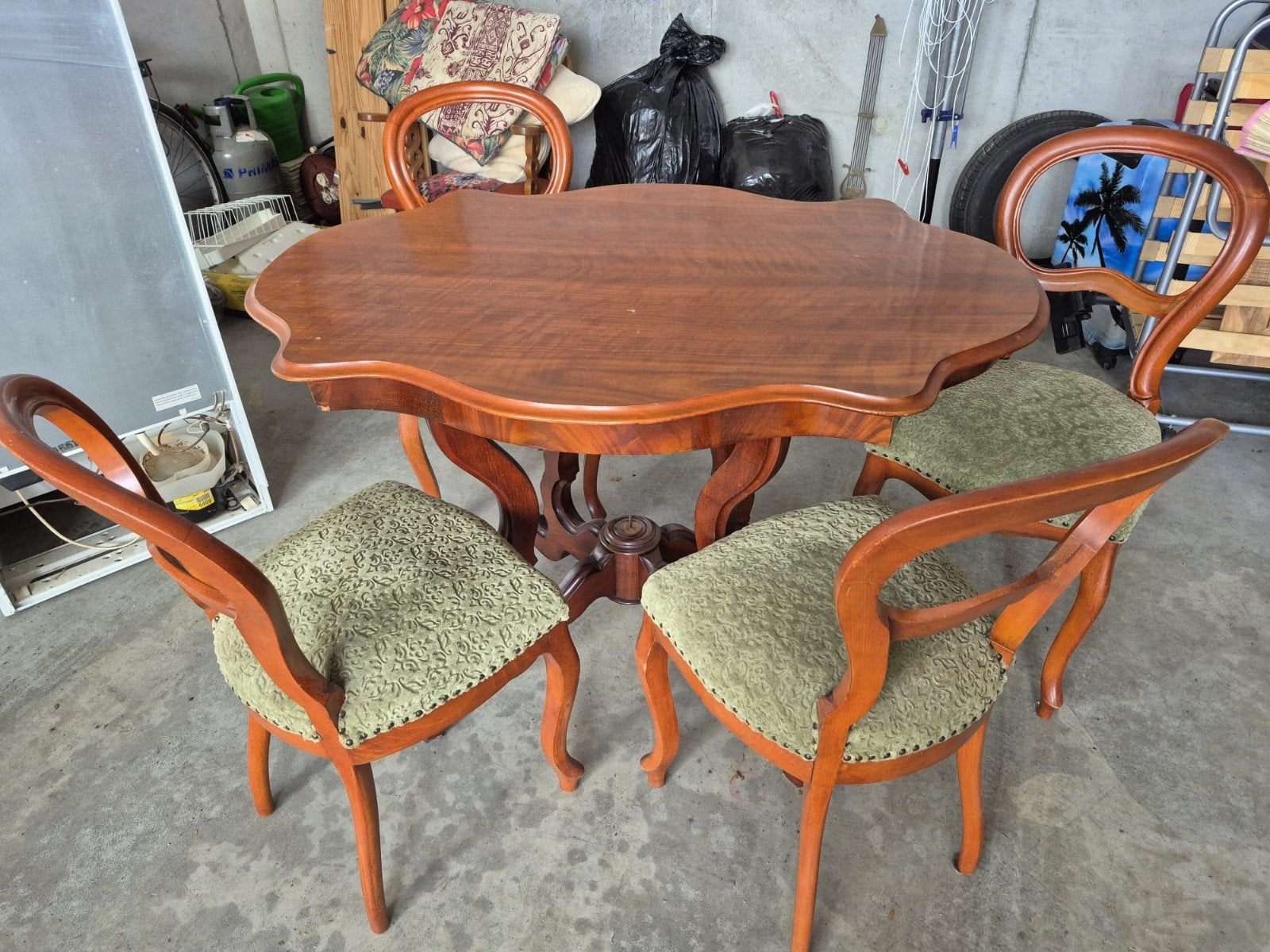Te koop antieke meubels., Ophalen