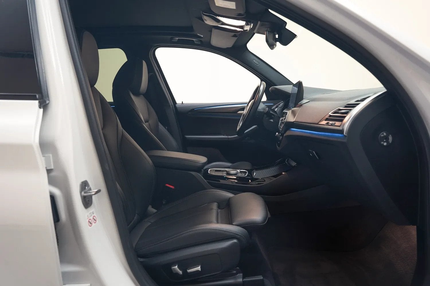 Foto 45 van BMW iX3 80 kWh M Sport Shadow [ Panorama Leder ACC ]