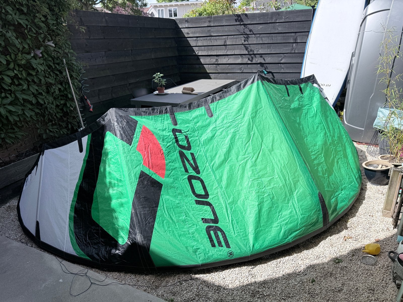 Ozone Edge V9 7m - Zo goed als nieuw, knisperend doek, Watersport en Boten, Kitesurfen, Geen board, Ophalen, Zo goed als nieuw