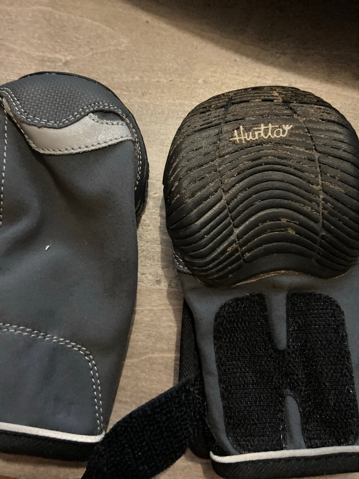 Hurtta hondenschoenen 30 euro nieuw 10 euro, Dieren en Toebehoren, Ophalen of Verzenden, Zo goed als nieuw