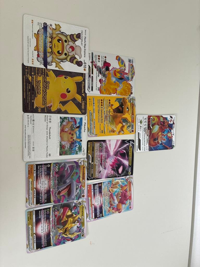 Pokémon Kaarten Collectie - V, VMAX, VASTRO, TAG COSPLAY, Verzenden, Zo goed als nieuw, Meerdere kaarten