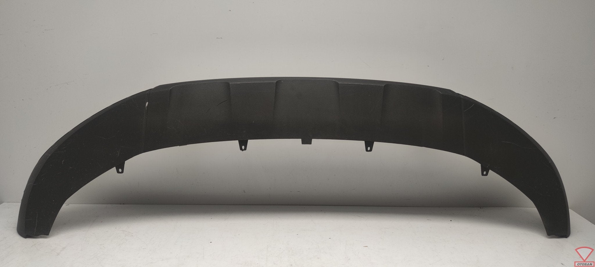 Audi Q3 8U Onderlip voorbumper 2011-2015 8U0807061, Auto-onderdelen, Gebruikt, Voor, AUDI AG, Auto-Union-Strasse 1
85045  Ingolstadt, DE