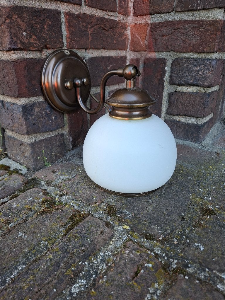 Vintage Messing Wandlampen Set van 4 - Bolvormig Melkglas, Gebruikt, Glas, Wandlamp, E27 (groot)
