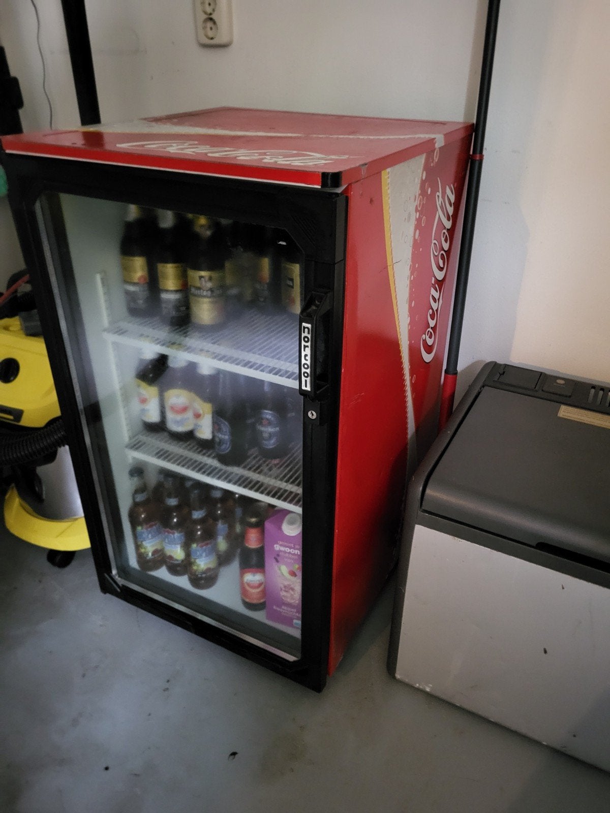 Snel koeler coca cola, 85 tot 120 cm, Zonder vriesvak, 200 liter of meer, Ophalen of Verzenden