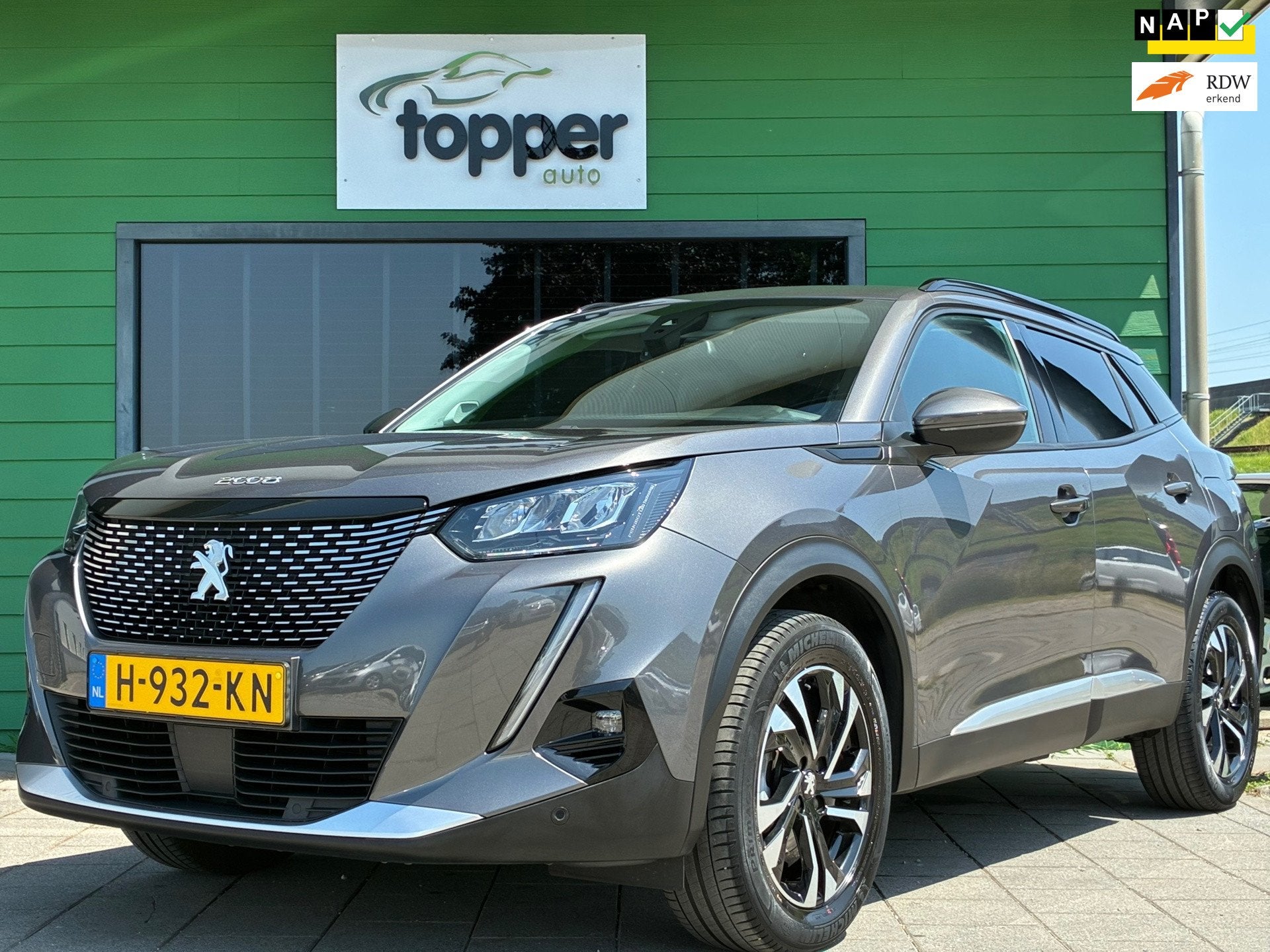 Peugeot 2008 1.2 PureTech Blue Lease Allure | D-Riem v.v. |, Auto's, Voorwielaandrijving, Gebruikt, Euro 6, 1199 cc