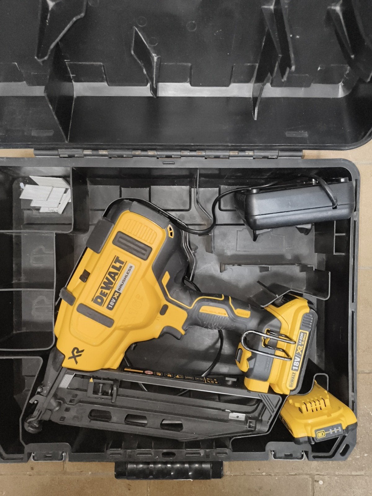 DeWalt DCN660D2 18V XR brad tacker (Nailer), Ophalen of Verzenden, Zo goed als nieuw, 600 watt of meer, Overige typen