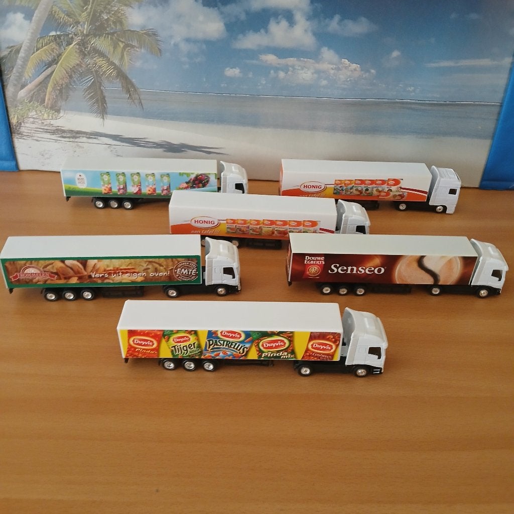 mini vrachtauto's, Verzamelen, Ophalen of Verzenden, Zo goed als nieuw