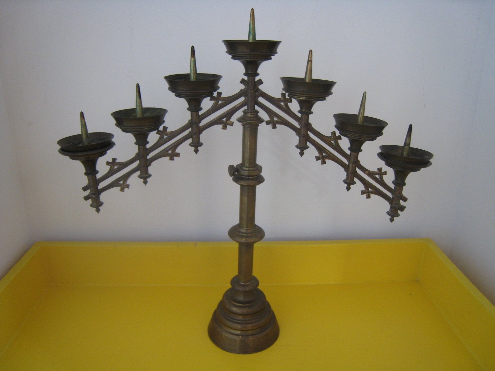 Antieke koperen 7-armige kandelaar, gotische stijl, Ophalen of Verzenden, Koper of Brons
