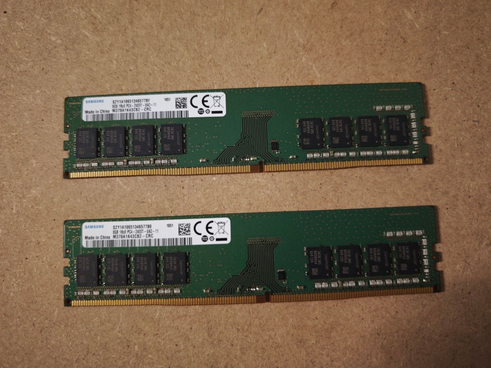 Samsung DDR4 UDIMM RAM Geheugen - 2x 8GB PC4-2400T, Computers en Software, RAM geheugen, Ophalen of Verzenden, DDR4, Desktop, 16 GB