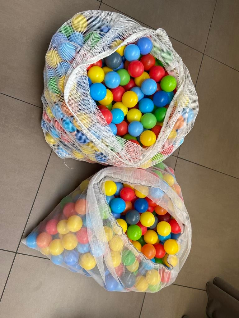 Ballenbak ballen ca. 650 stuks, Kinderen en Baby's, Speelgoed | Buiten | Los speelgoed, Ophalen, Gebruikt