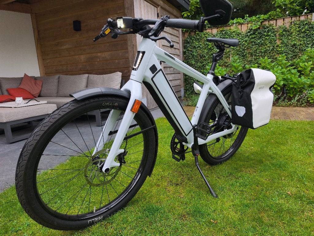 Stromer ST3 Sport Wit (Maart 2024) – 1.750 km – 983Wh maat L, Versnellingen, 49 tot 53 cm, Zo goed als nieuw, Schijfrem