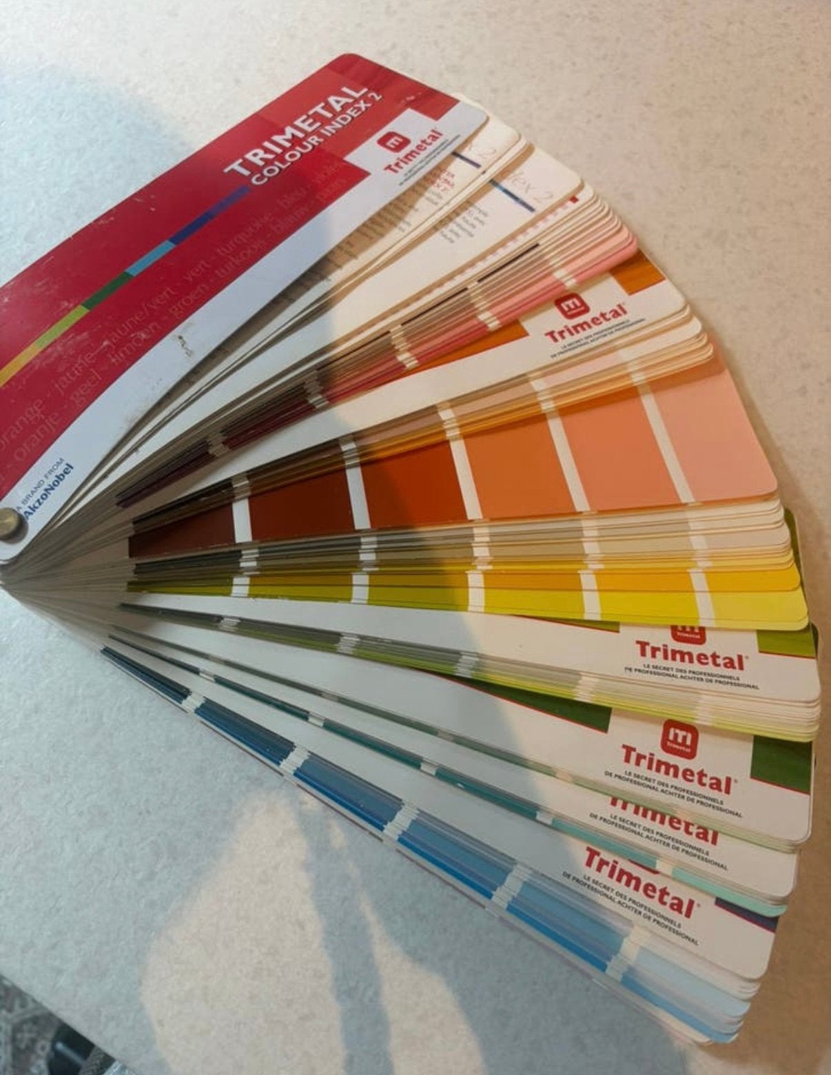 Kleurenwaaier Trimetal, colour index 2, Ophalen of Verzenden, Gebruikt