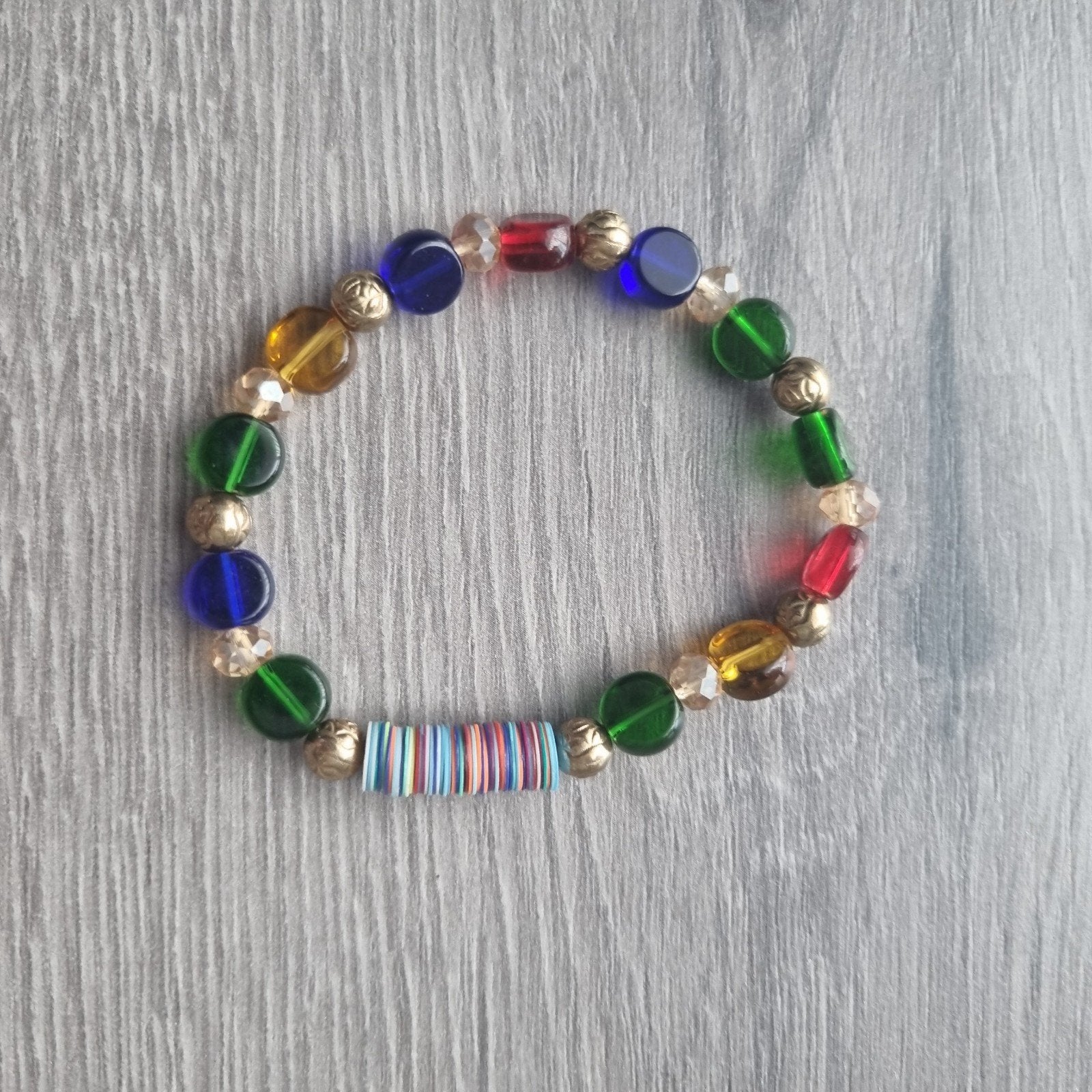 Kleurrijke Kralenarmband met Gekleurde Schijfjes en kralen, Overige materialen, Overige kleuren, Ophalen of Verzenden, Zo goed als nieuw