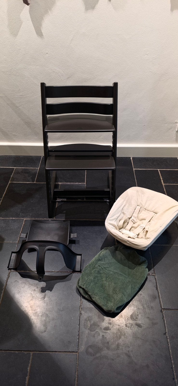 Stokke Tripp Trapp Zwart Nieuw Model Complete Set, Ophalen, Gebruikt, Meegroeistoel, Gordel(s)