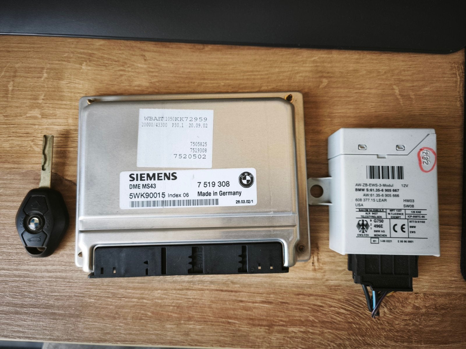 ECU dme BMW E46 320i M54 M54B22 E39 2.2 computer startset, Auto-onderdelen, Ophalen, B, W, BMW