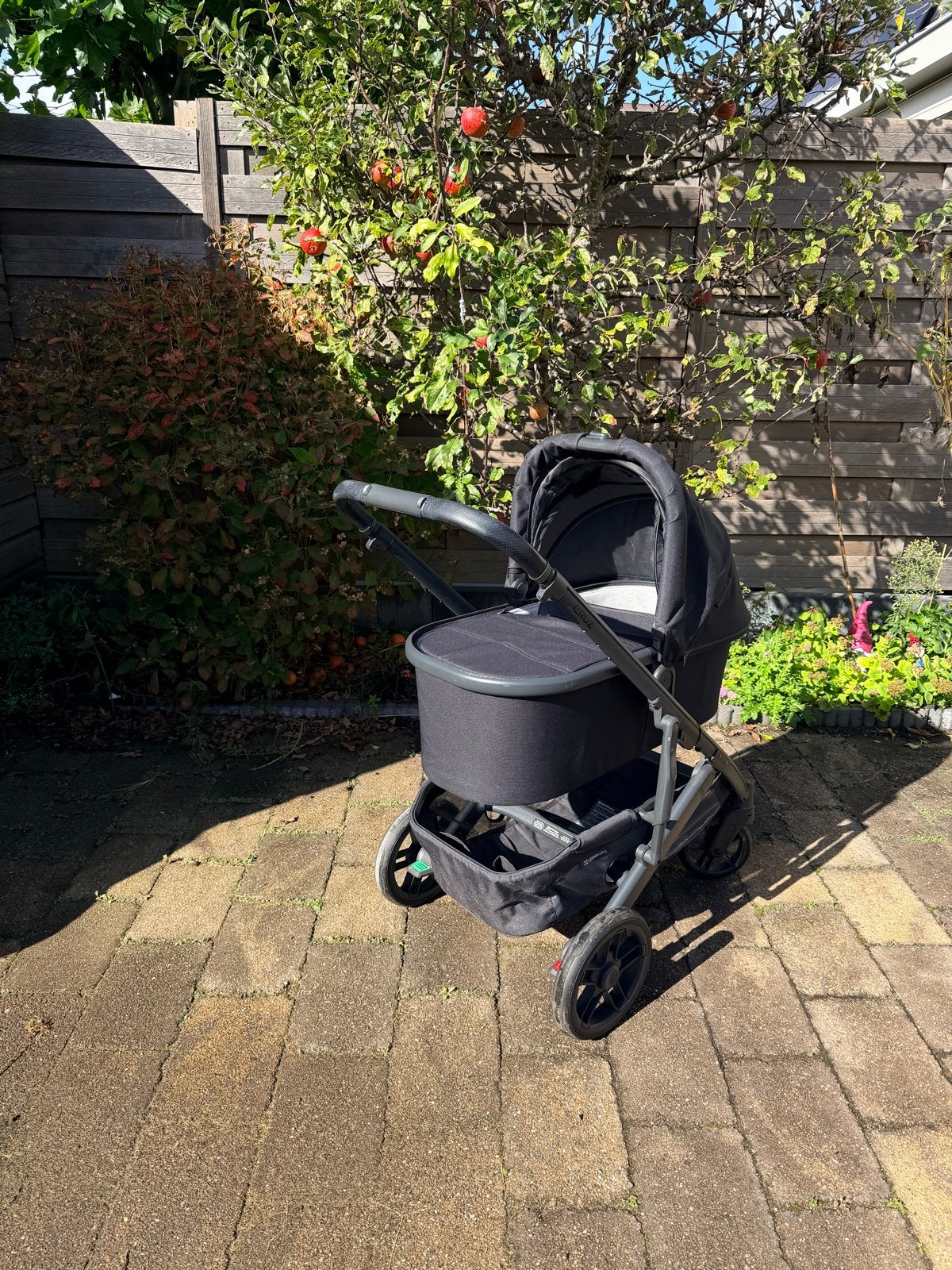 UPPAbaby CRUZ kinderwagen met reiswieg en voetenzak, Zo goed als nieuw, Combiwagen, Met reiswieg, Ophalen