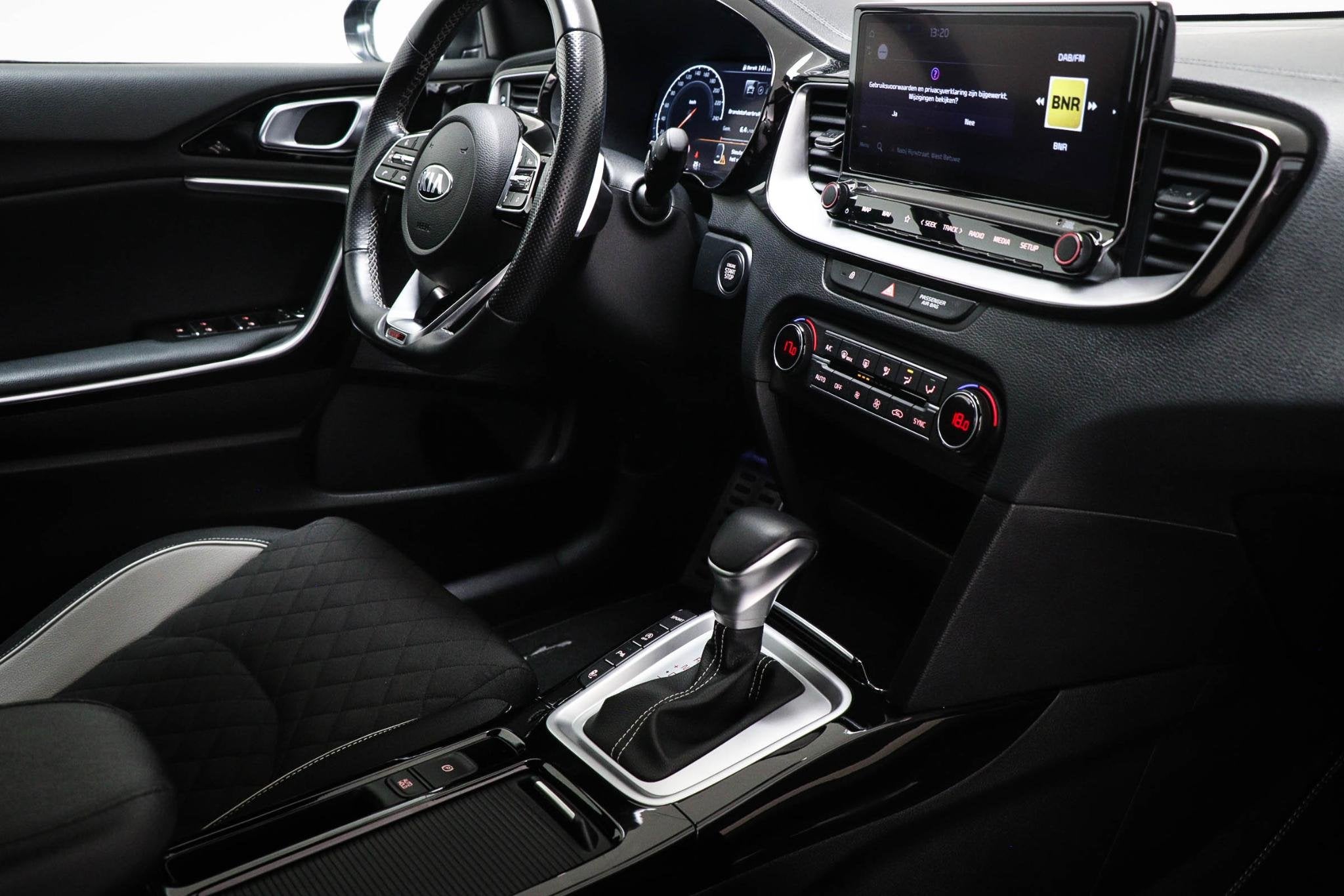 Kia ProCeed 1.5 T-GDI GT-Line | CAMERA | CLIMATE CONTROL, Auto's, Stof, Gebruikt, 4 cilinders, Met garantie (alle)