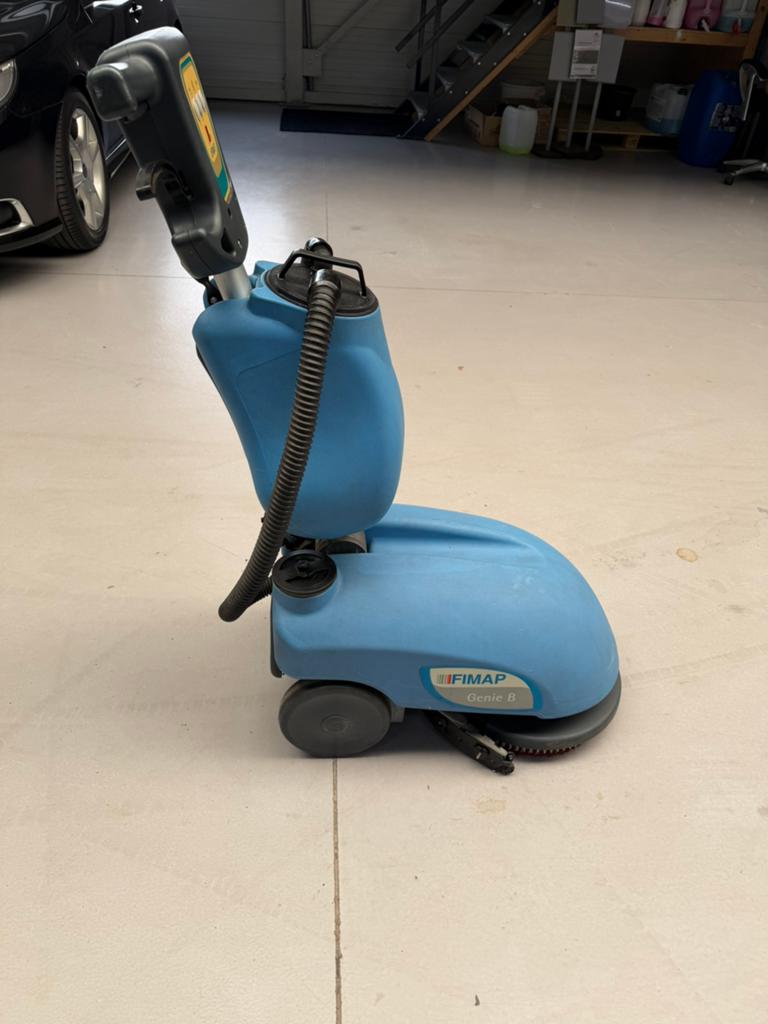 Te koop nette en goed werkende Fimap schrob en zuigmachine, Ophalen, Gebruikt