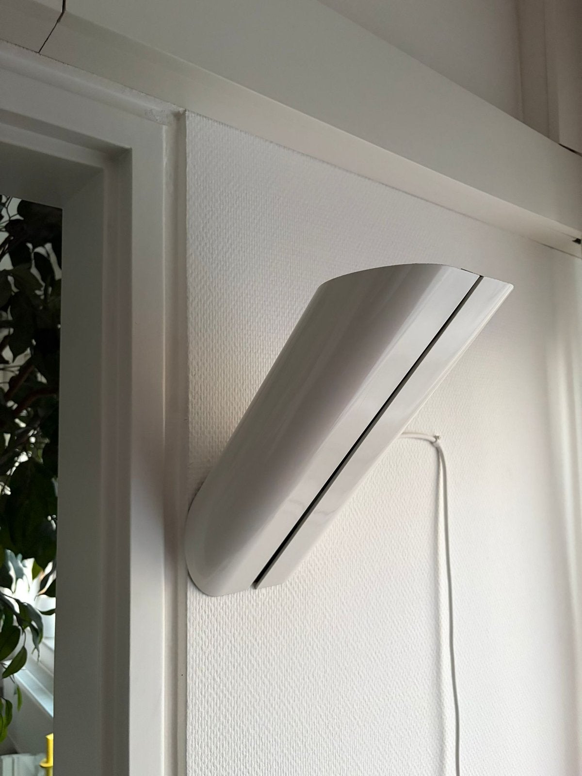 Design 4x Artemide Megaron wandlampen - werken alle 4, Ophalen, Gebruikt, Overige merken, Metaal