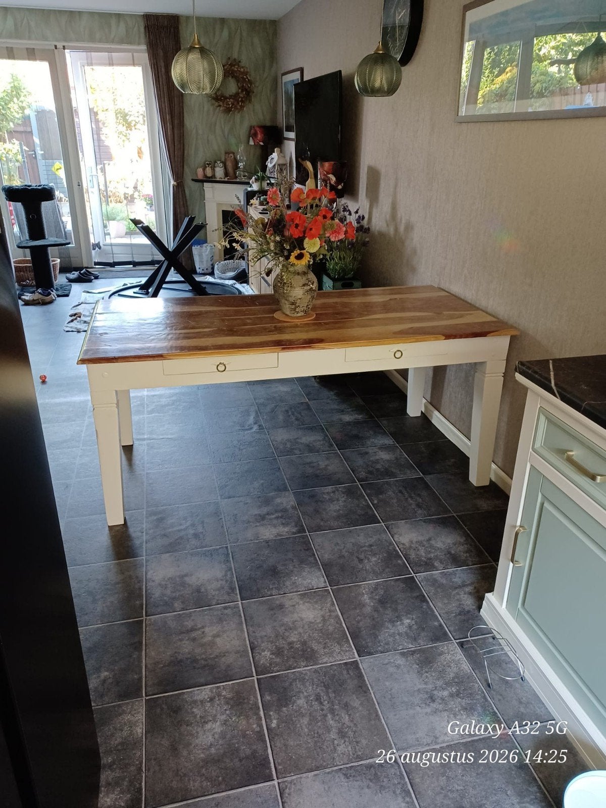 Robuuste eettafel met lades - massief hout, Huis en Inrichting, Tafels | Eettafels, Ophalen, Gebruikt, Landelijk, Robuust, 50 tot 100 cm