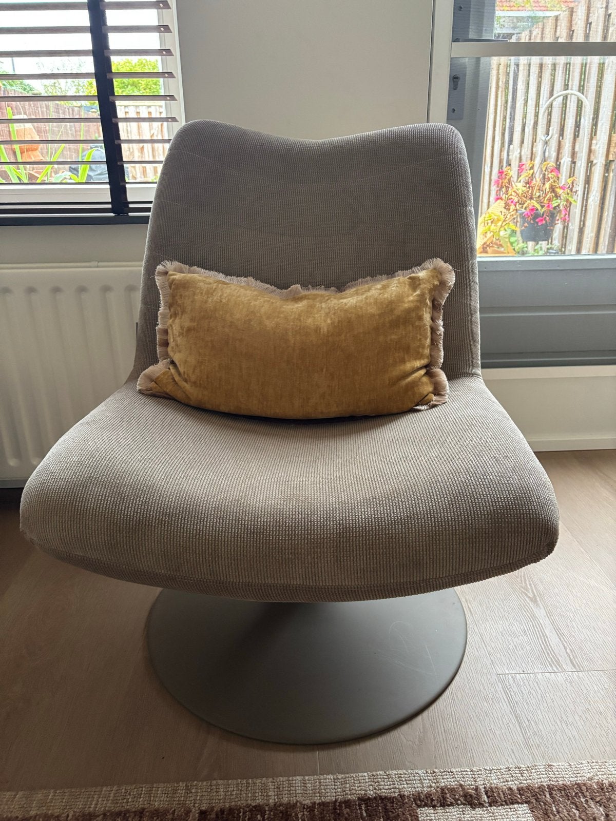 Draaistoel Zuiver Bubba Fauteuil - Beige, Ophalen, 75 tot 100 cm, Zo goed als nieuw, Stof