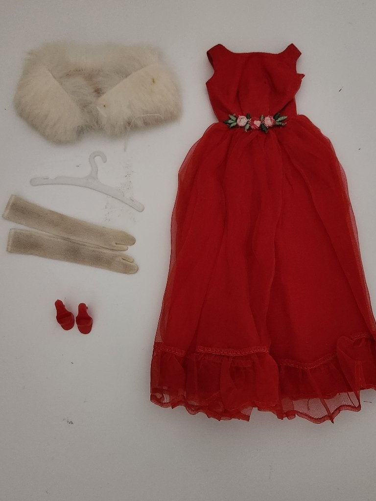Mattel barbie - Junior Prom jurk - 1965, Verzamelen, Poppen, Ophalen of Verzenden, Gebruikt, Kleertjes