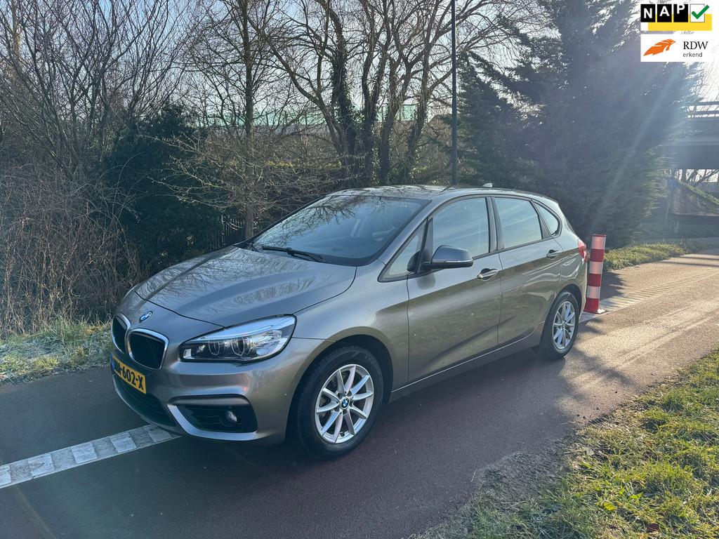 BMW 2-serie Active Tourer 216i Executive|NAP|Luxe|Trekhaak|, Auto's, BMW, Bedrijf, Te koop, 2-Serie Active Tourer, ABS, Airbags